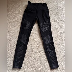 ALO Yoga Classic Black leggings